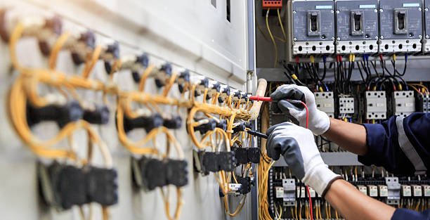 Professional Electrician technician working in Duson, LA